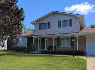 11361 Kingsley Dr, Grand Blanc, MI 48439