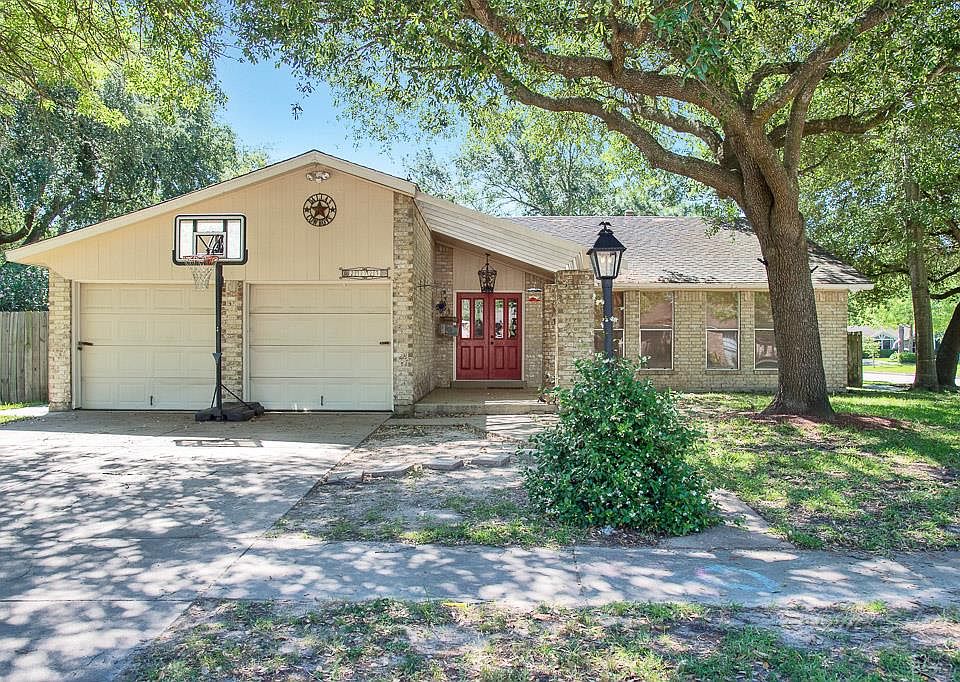 1st image of 21327 Park Green Dr