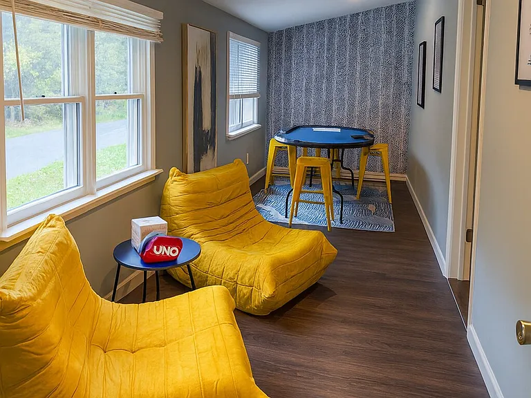 Building's Lounge