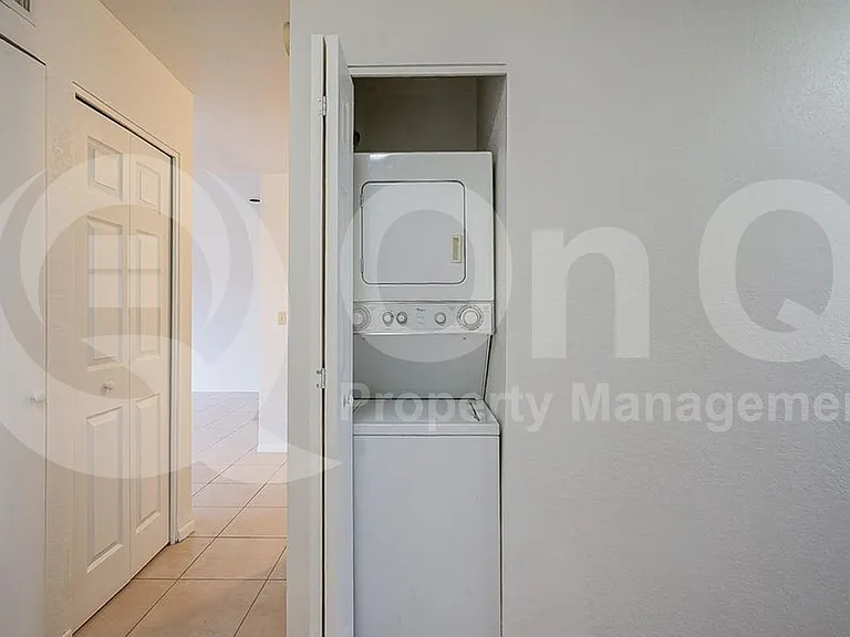 216 E Pastime Rd — Photo 9