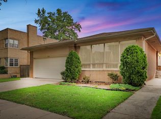 9139 S Oakley Ave, Chicago, IL 60643