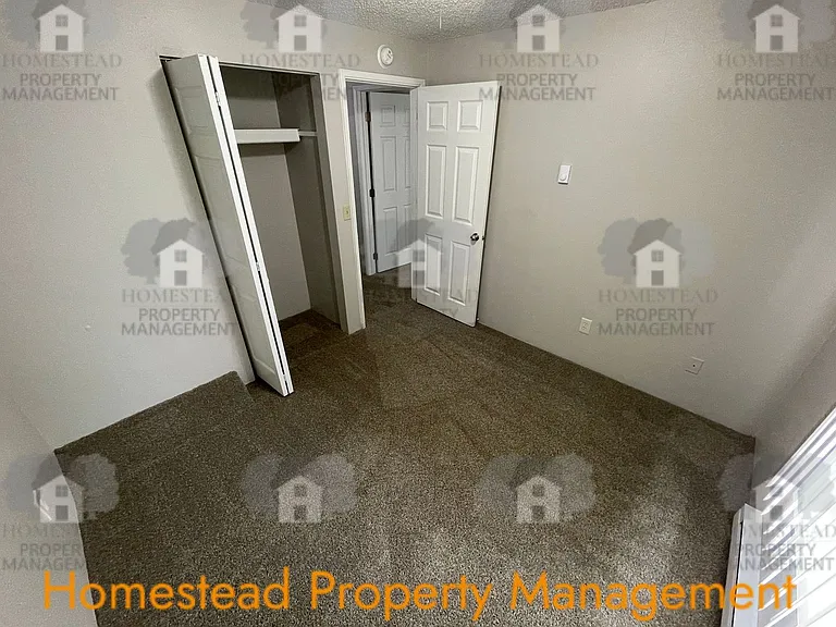1630 Monmouth St — Photo 29
