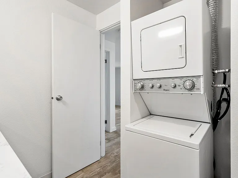 Michelle Apartments — Photo 14