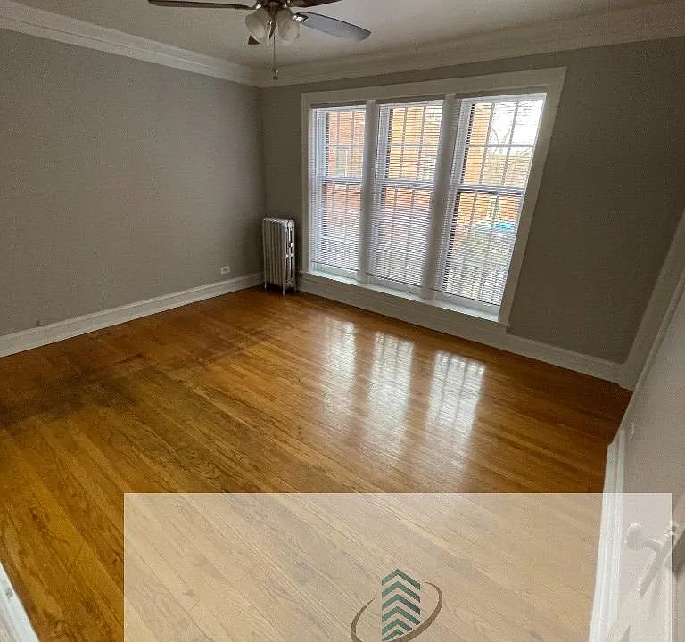 4027-37 W School St #4031-3A