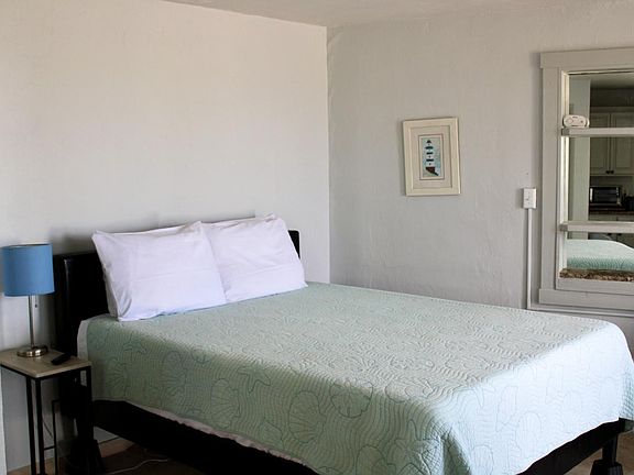 4th image of 4109 S Atlantic Ave #4