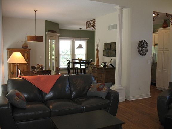 4th image of 5828 N Mayview Ave