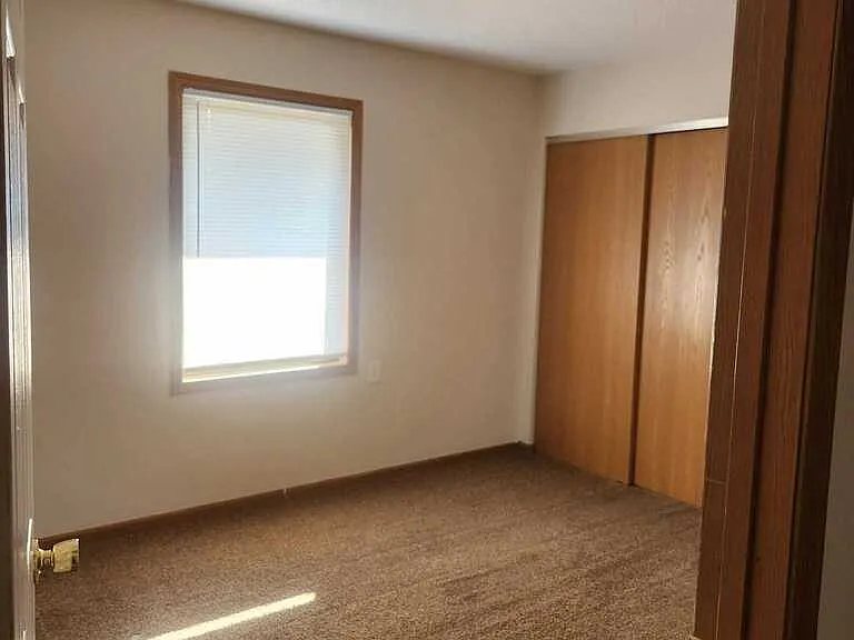 351 Virginia St — Photo 4