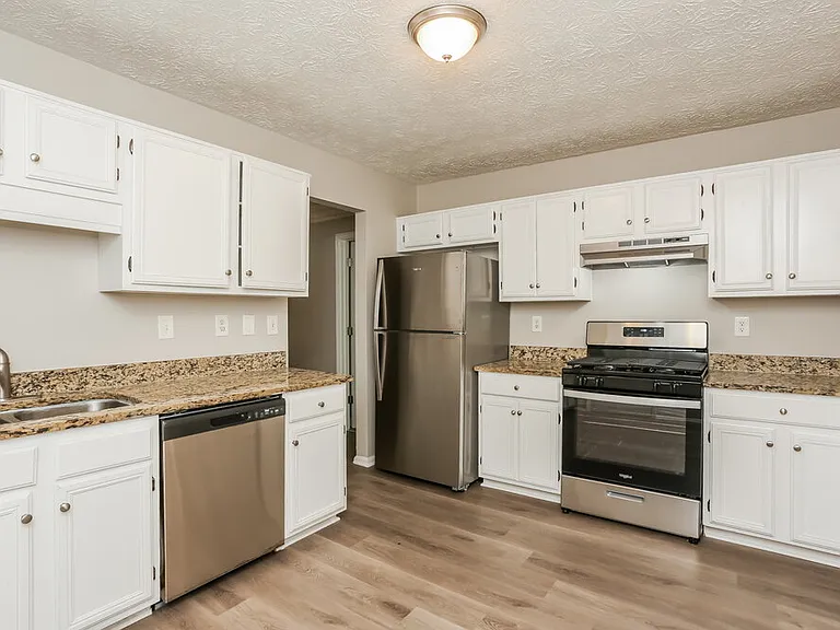 1343 Ling Dr SW — Photo 6