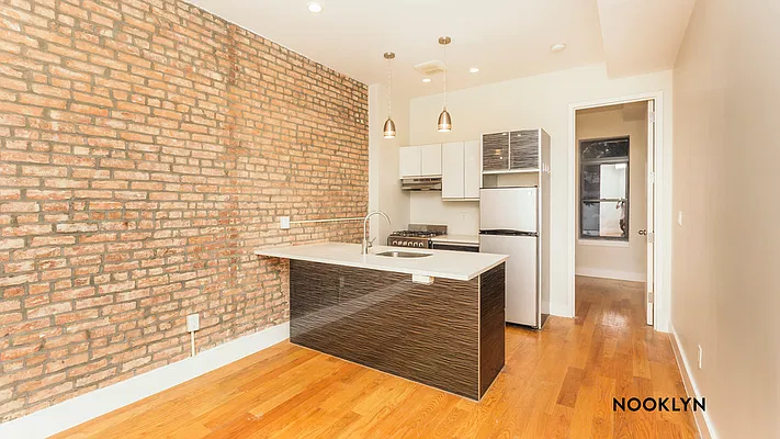 Rented by Nooklyn NYC LLC | media 25