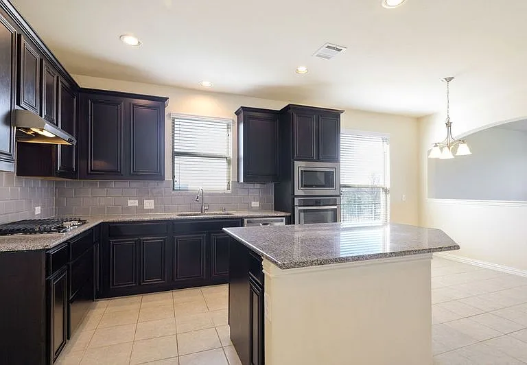 4001 Eaton Park Dr — Photo 7