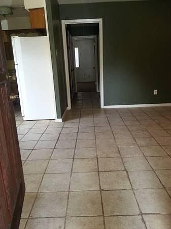 1st image of 1213 Airline Dr