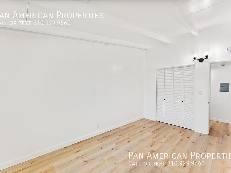 143 W Mayfair Ave — Photo 8