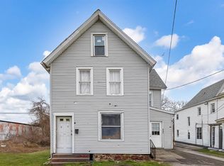 946 W 17th St, Erie, PA