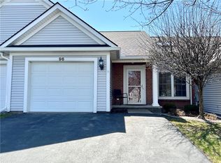 96 Amberwood Pl, Rochester, NY 14626
