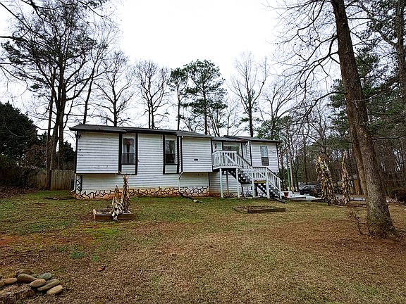 2nd image of 1130 Stone Ridge Dr