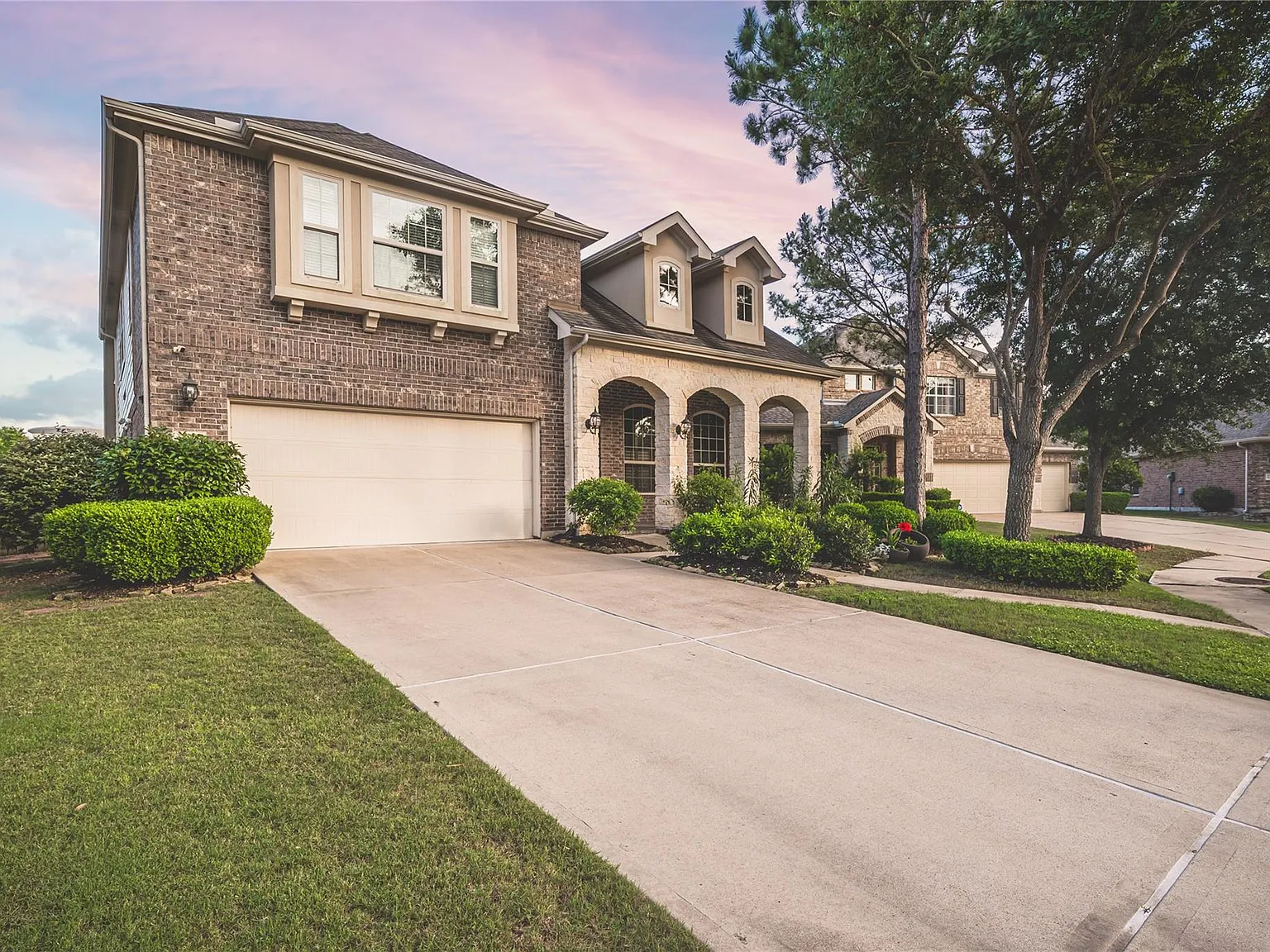 4 bed, 3.5 bath, 2802 sqft, $3,200 — Photo 4