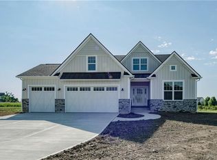 2889 Lucy Ln, Waynesville, OH