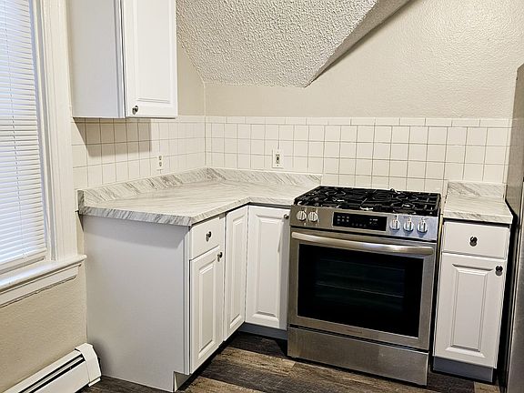 5th image of 27 Lisbon St Floor 3