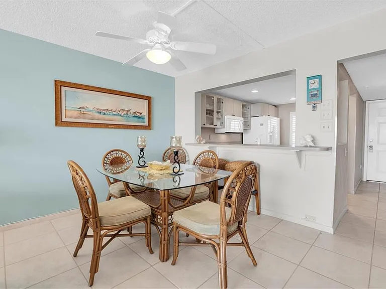 14950 Gulf Blvd #402 — Photo 5