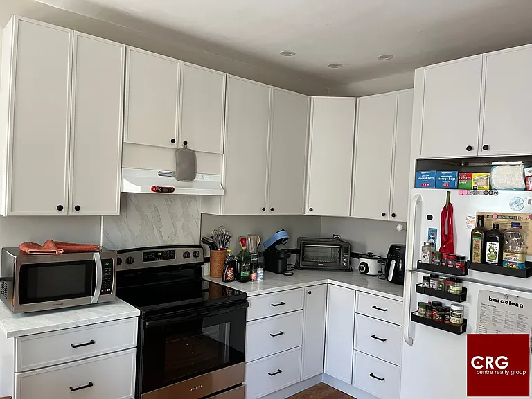 195 College Ave #1 — Photo 2