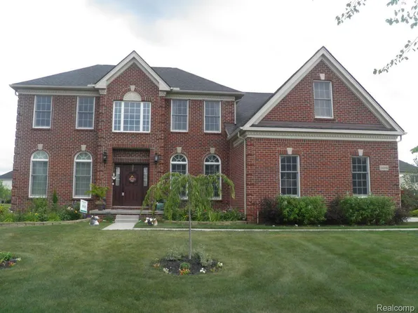 24890 Overlook Trl, Novi, MI 48374
