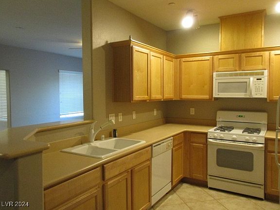 4th image of 6660 Flaminian Ln Unit 201