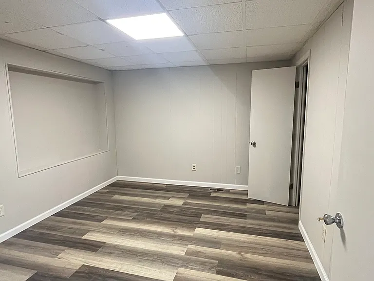 549 Berry Shoals Rd #B — Photo 8