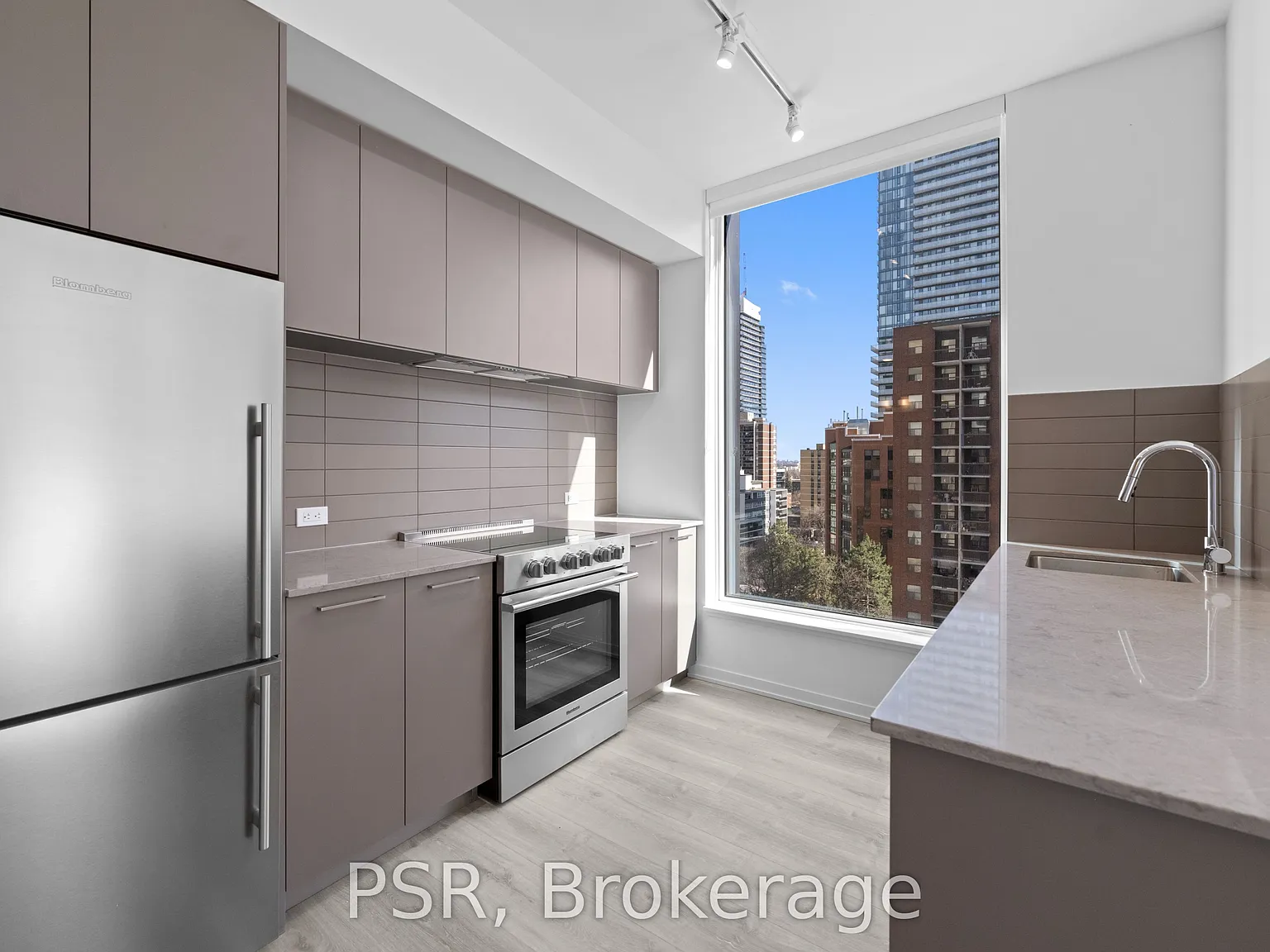 3 bed, $4,250 — Photo 3