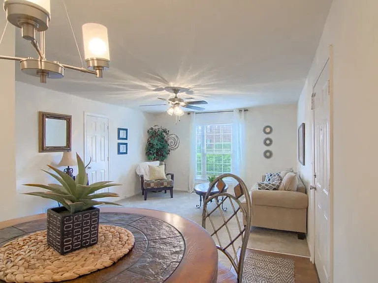 Annandale Gardens Apartments — Photo 6