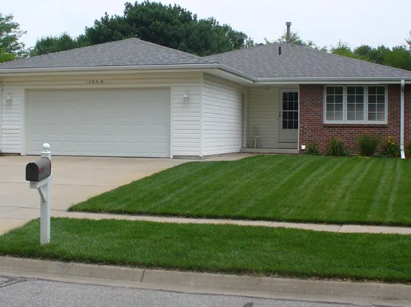 5940 Brookview Dr, Lincoln, NE 68506