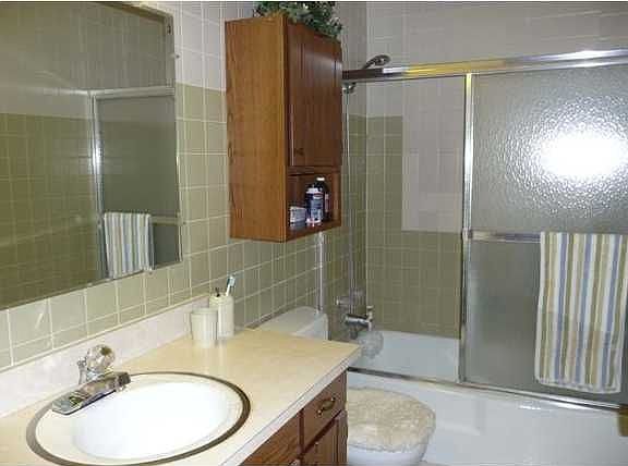 5th image of 2416 N 460 W