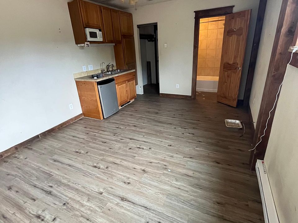 2nd image of 1400 N Shields St #1412