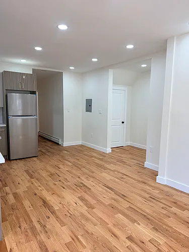 207-209 Hansbury Ave #1 Photo 1