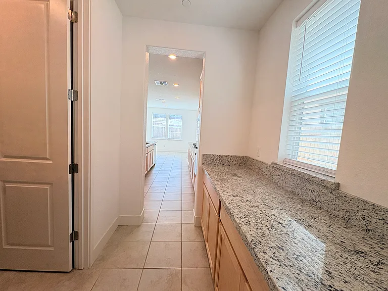 3016 Summerscape Dr — Photo 10