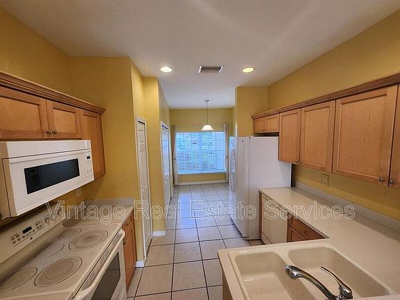4th image of 11076 Winter Crest Dr
