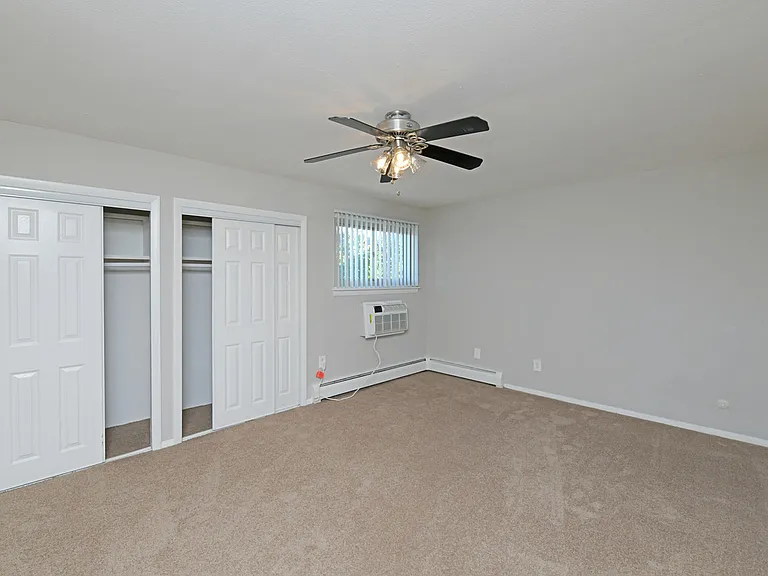 Bayside Country Club Apartments — Photo 34