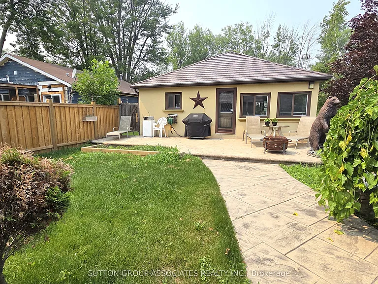 1099 Poplar Rd — Photo 20