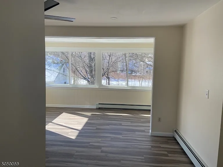 418 Montclair Ave #2 — Photo 13