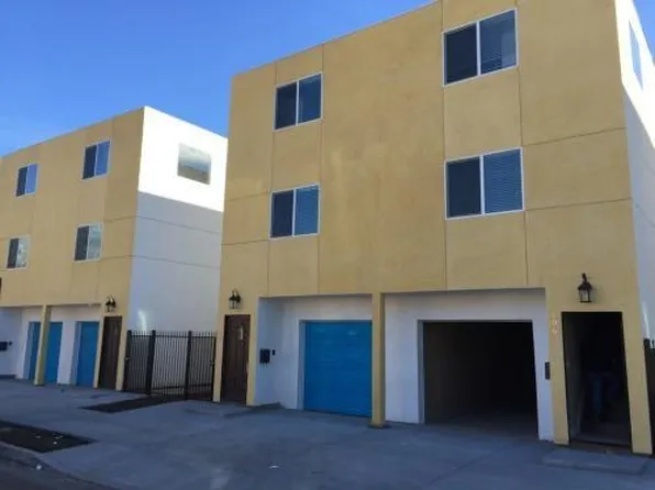 102 W 40th Pl, Los Angeles, CA 90037