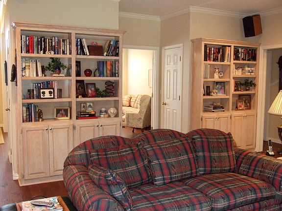 5th image of 2218 Wellington Ct