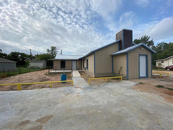 3rd image of 747 N 21st St