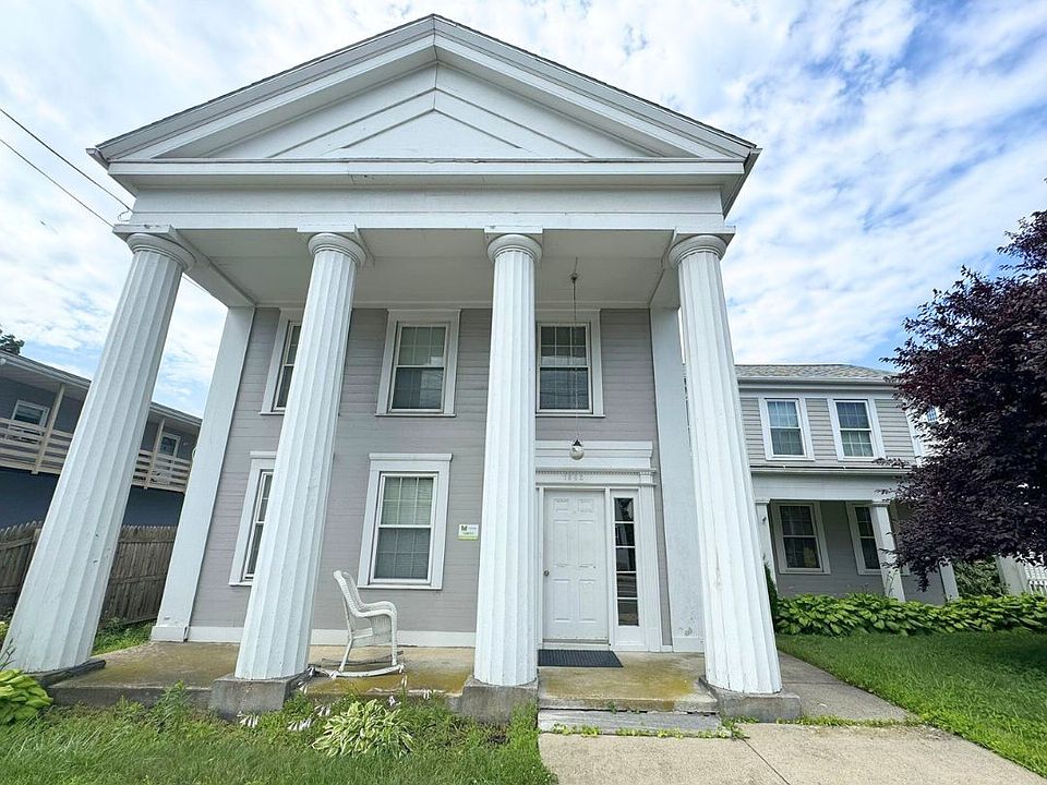 1st image of 1302-1310 S Main St #3