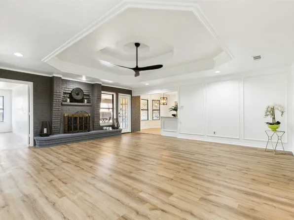 7309 Shady Hollow Ln, North Richland Hills, TX 76182