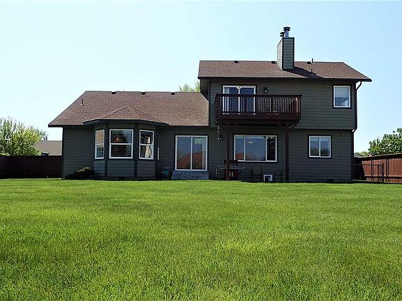 2nd image of 200 Odessa St