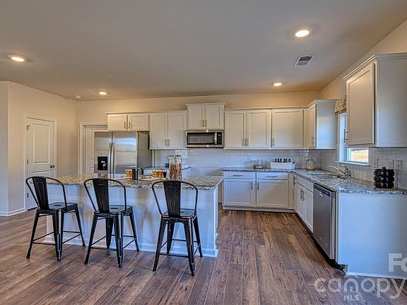7th image of this home