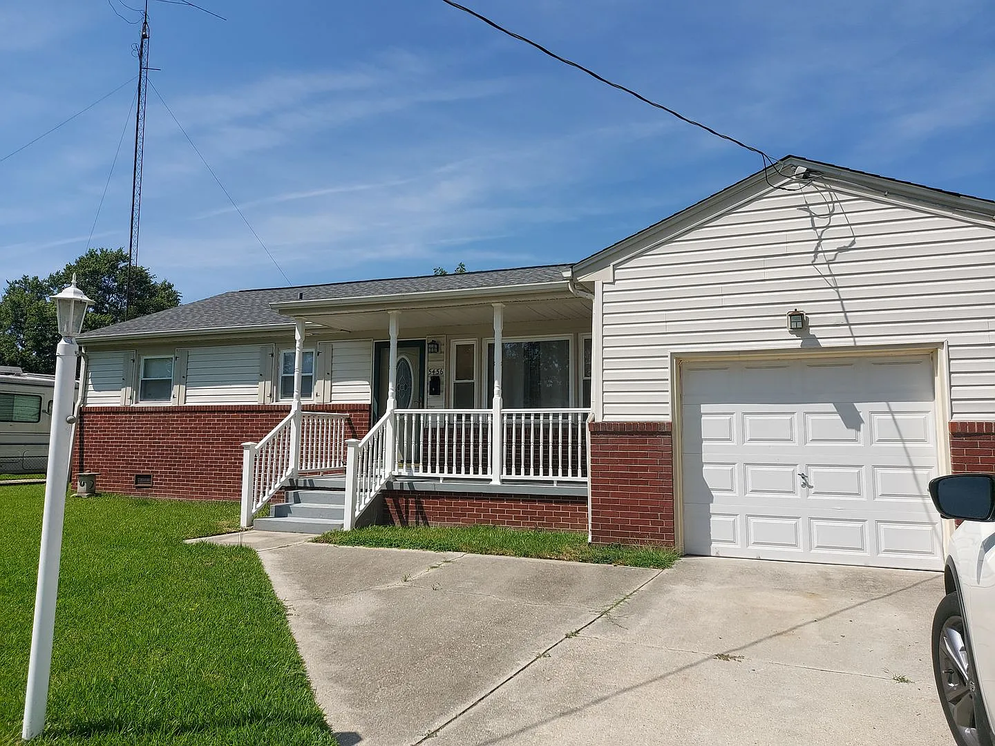 Wonderful home in Great location! — Photo 2