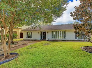 6127 Burgoyne Rd, Houston, TX 77057