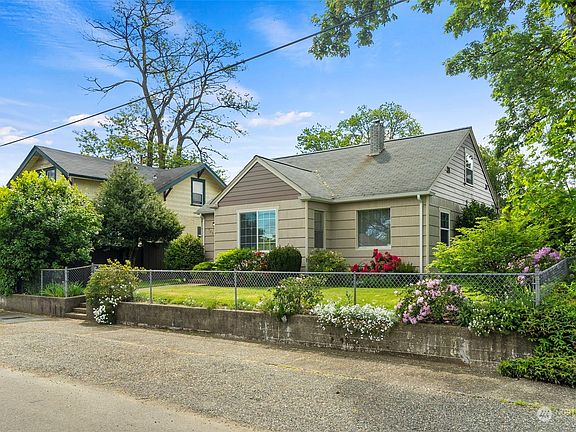 2nd image of 505 Ellinor Avenue