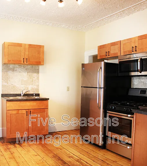 40 Intervale Ave #1 — Photo 5