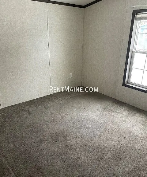 799 Stillwater Ave #4 — Photo 4